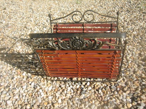 Ancien porte revue - fer, forgé
